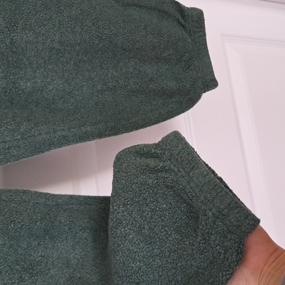 NWT American Eagle Outfitters Green Seriously Huggable Lounge Set - Picture 9 of 12